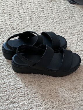 Size 9 Black Platform Strap Sandals - Call It Spring